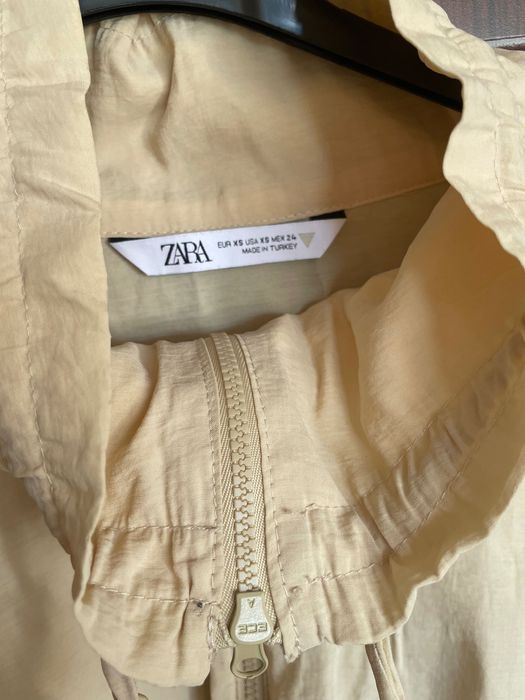 Дамски тънко яке ZARA