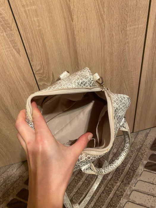 Елегантна дамска чанта