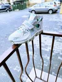 Nike Air Trainer Huarache seria 679083-012 Nr45 Int29cm nu Adidas