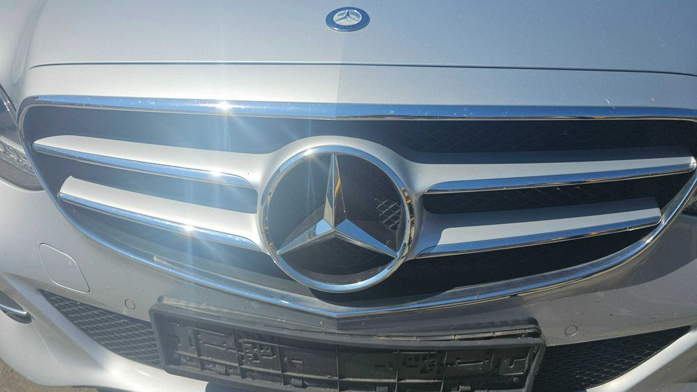 Balama capsa capota stanga Mercedes W212 A2129067701 E220 E250 E300