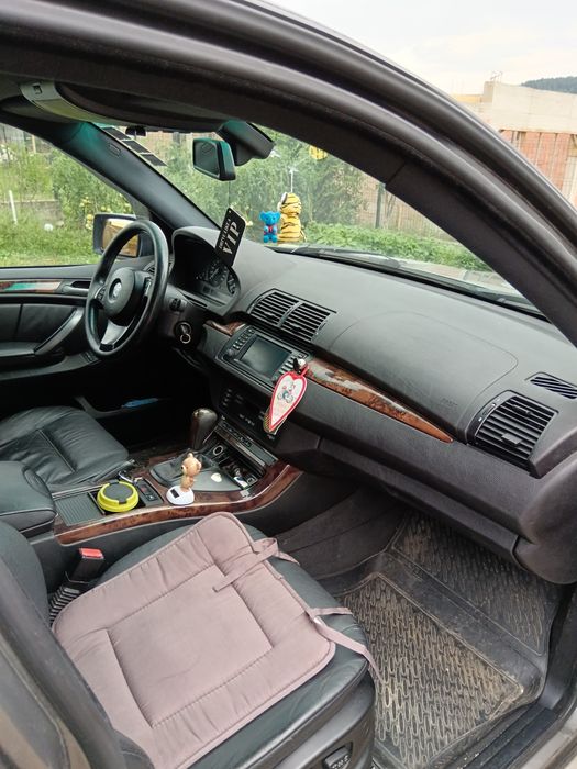 Vand sau schimb BMW X5.An 2004 ,218CP