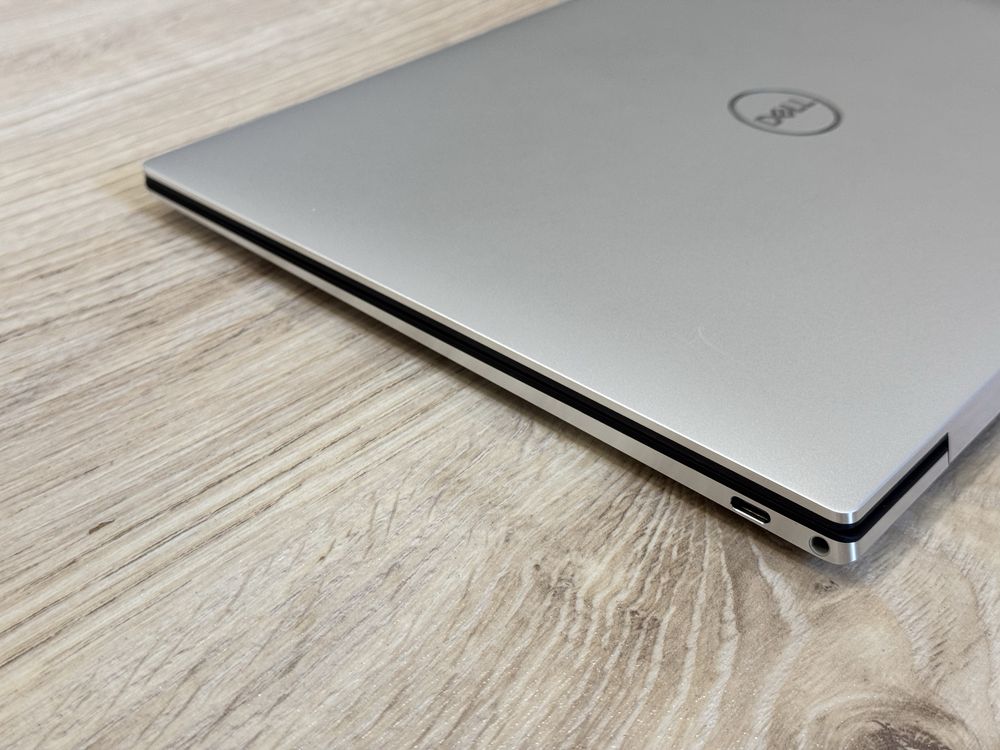 НОВ 13.4’FHD+ IPS/Dell XPS 9310/16GB LPDDR4X/i7-1195G7/512GB SSD Nvme