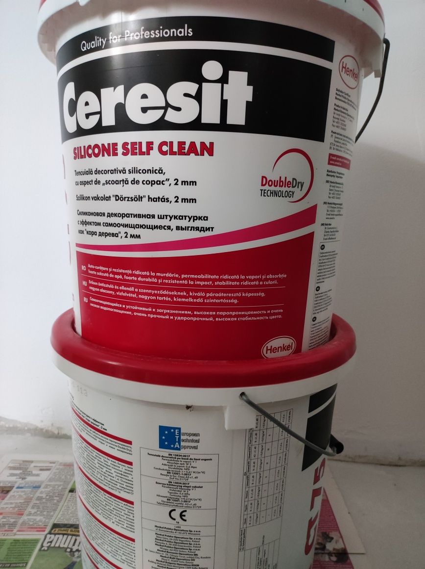 Vand ieftin 2x galeata - Tencuiala Decorativa siliconica CERESIT, 25kg