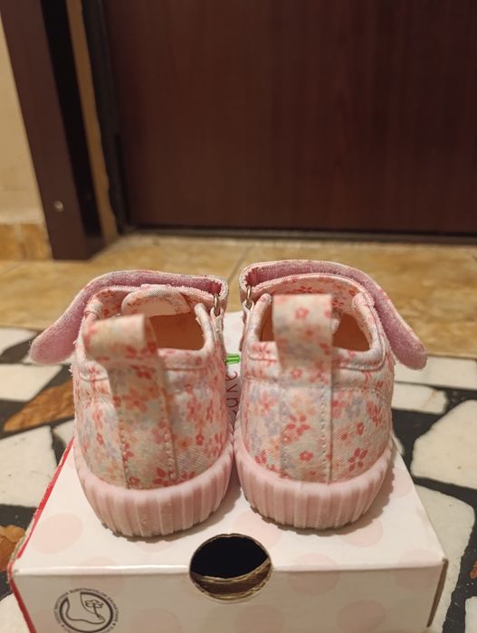 Adidași fetițe Smyk mărime 22