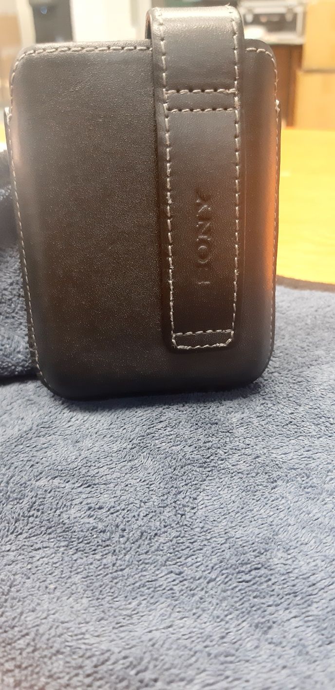 Кожен калъф Sony