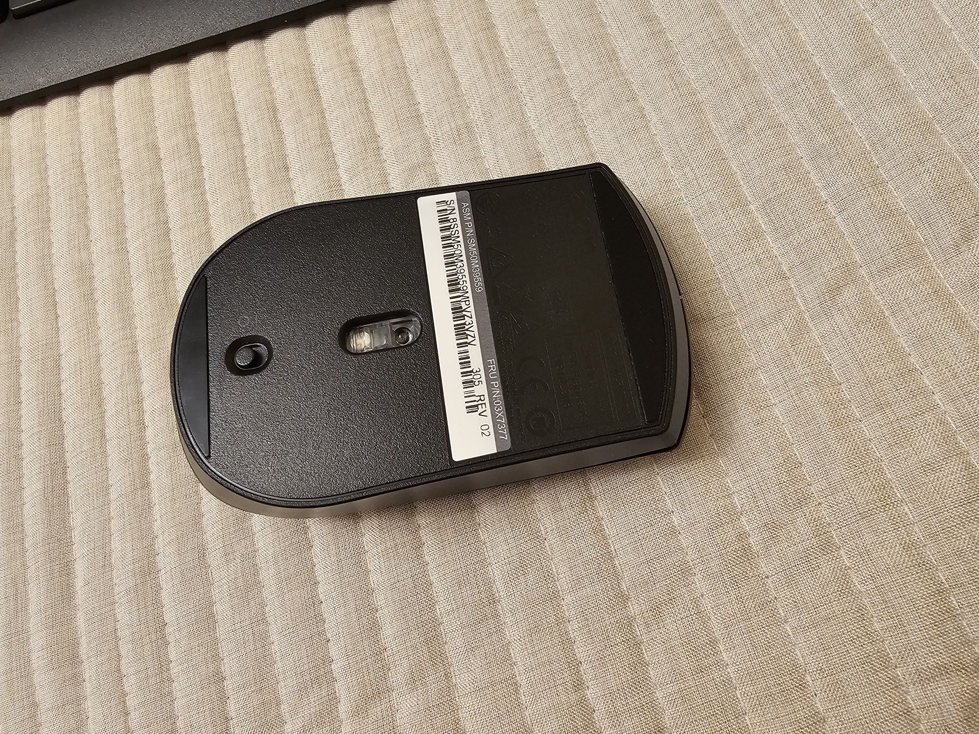 Клавиатура и мишка Lenovo Essential Wireless Keyboard and Mouse