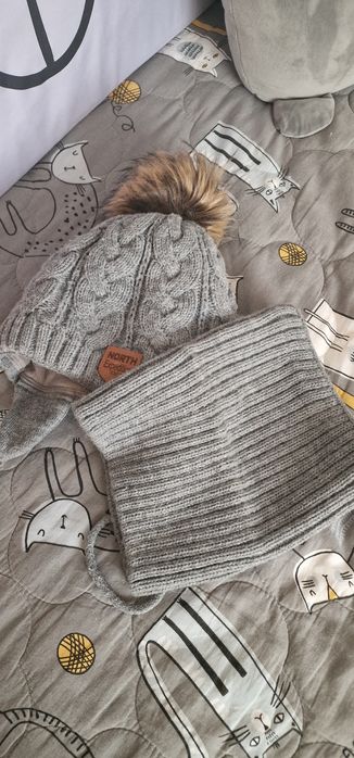 Продам шапки детские зимние