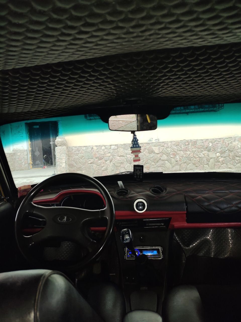 Vaz 2106 sotiladi