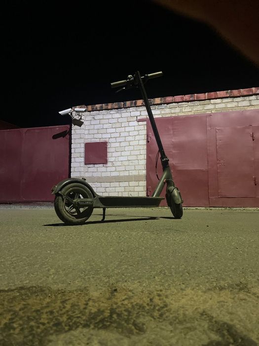 Продам электросамокат Xiomi