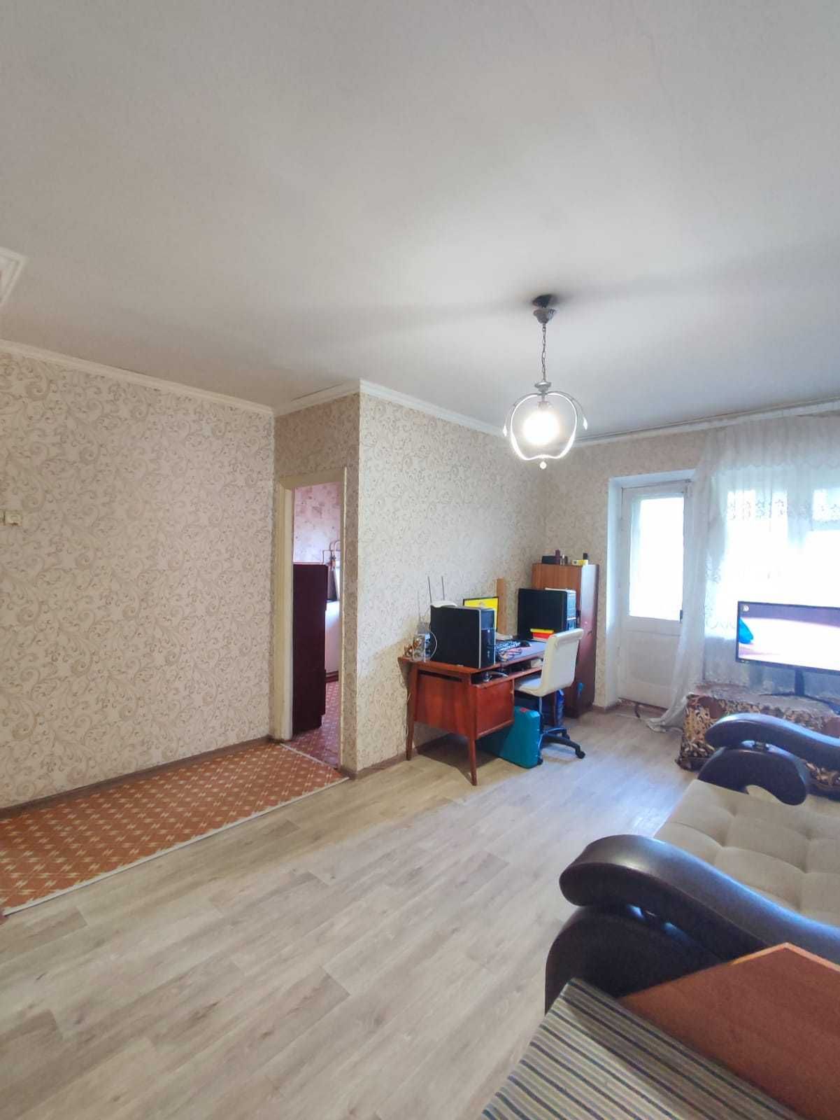 Продается 2-х комн. квартира в городе