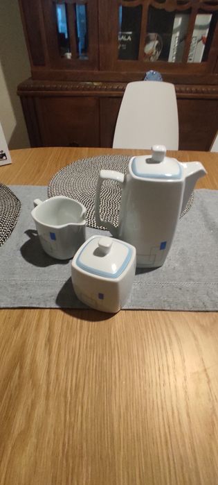 Set Ceainic zaharniță și recipient lapte