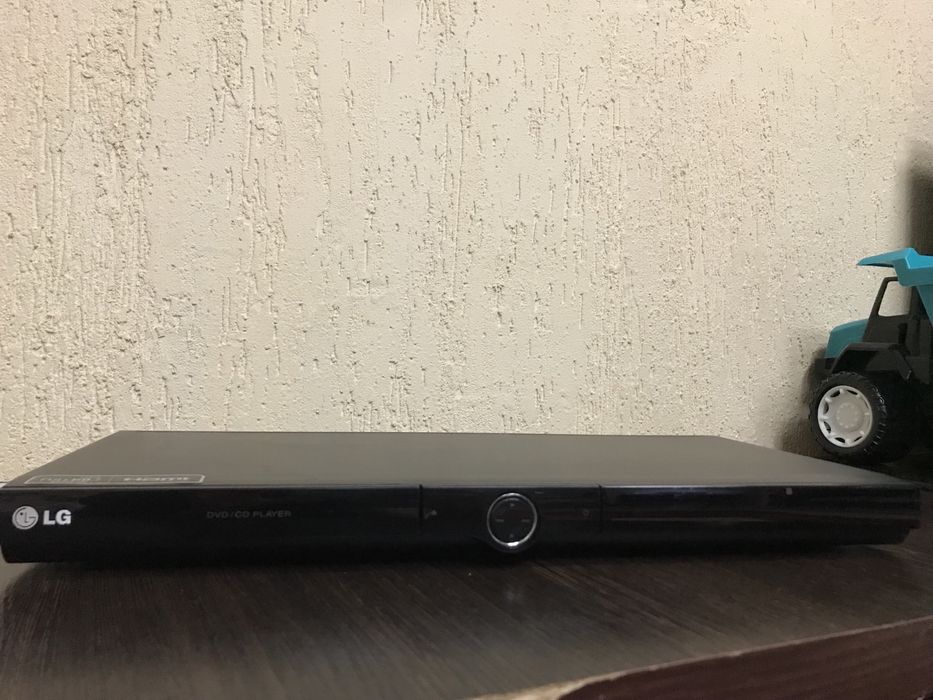 LG DVD плеер