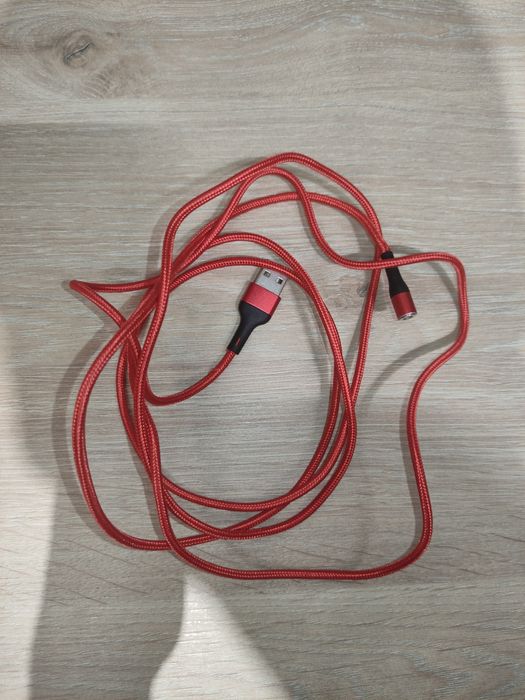 Зарядка магнитная, провод.