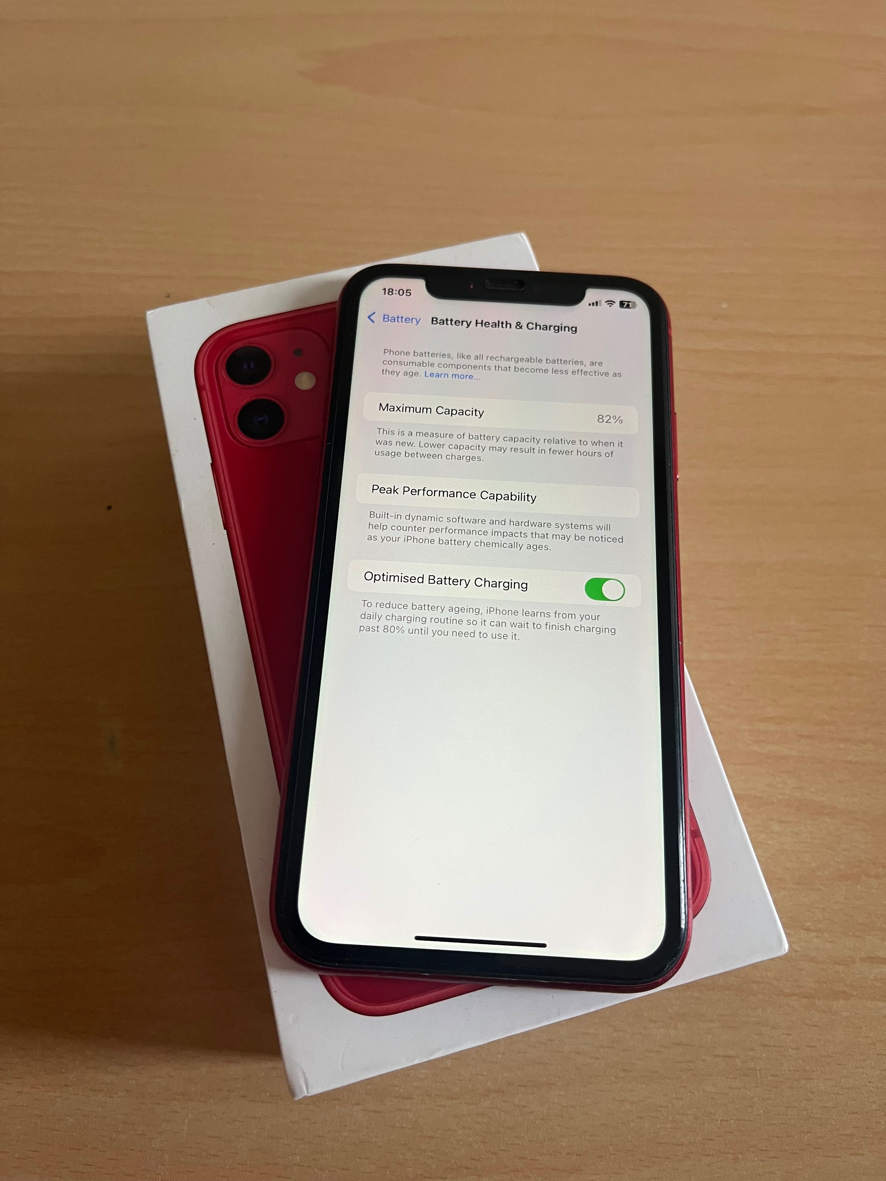 iPhone 11 64gb red
