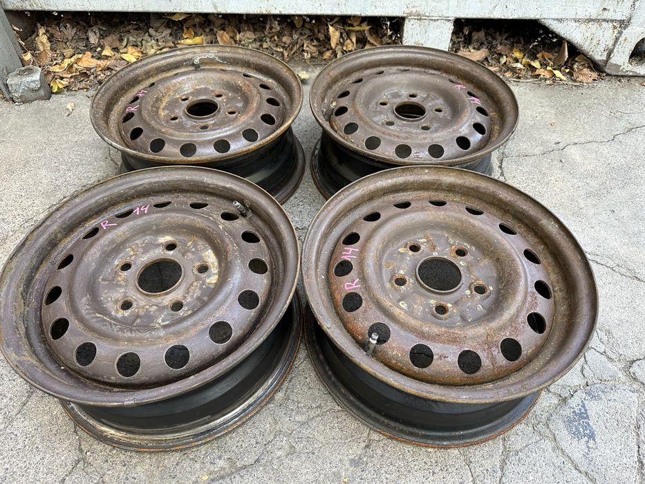 Диски R14 Mazda