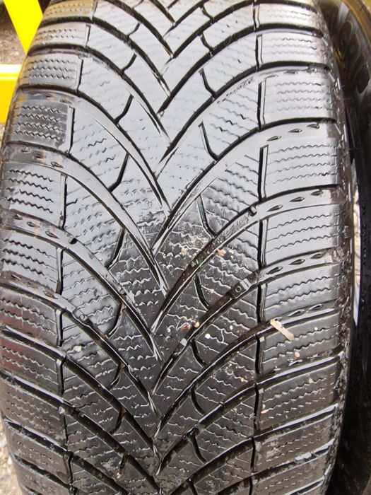 Anvelope 215/55R17 marca Semperit, DOT 2023,M +S, 6 mm