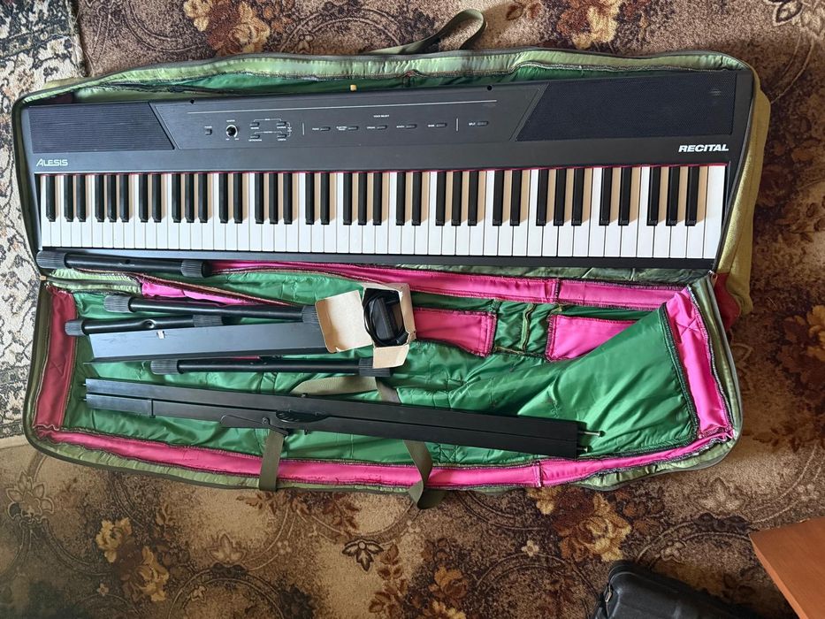 Электронное пианино Alesis