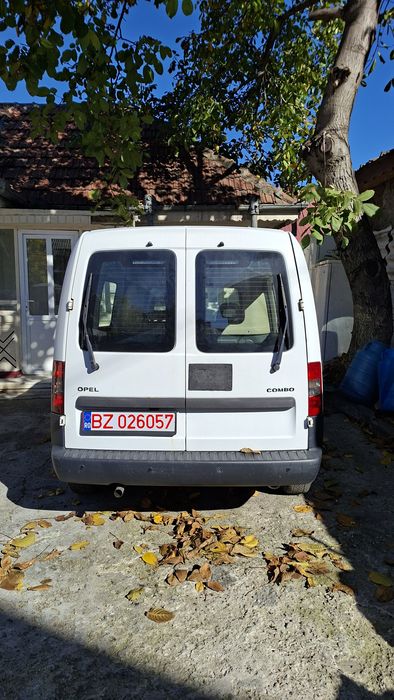 Vând Opel combo in stare buna