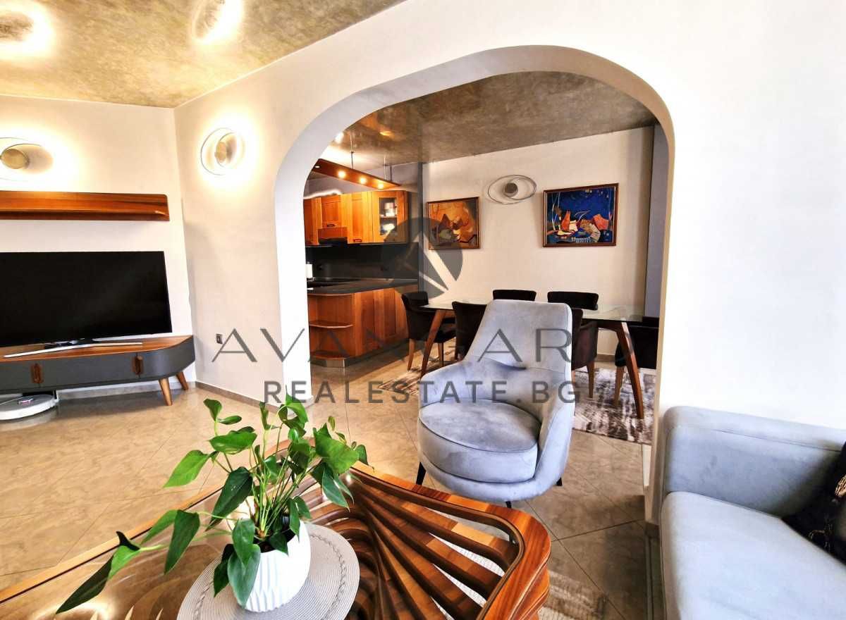 Продава се Тристаен апартамент в Пловдив, Тракия - 118 кв.м за 1864 €/кв.м - Снимка #3