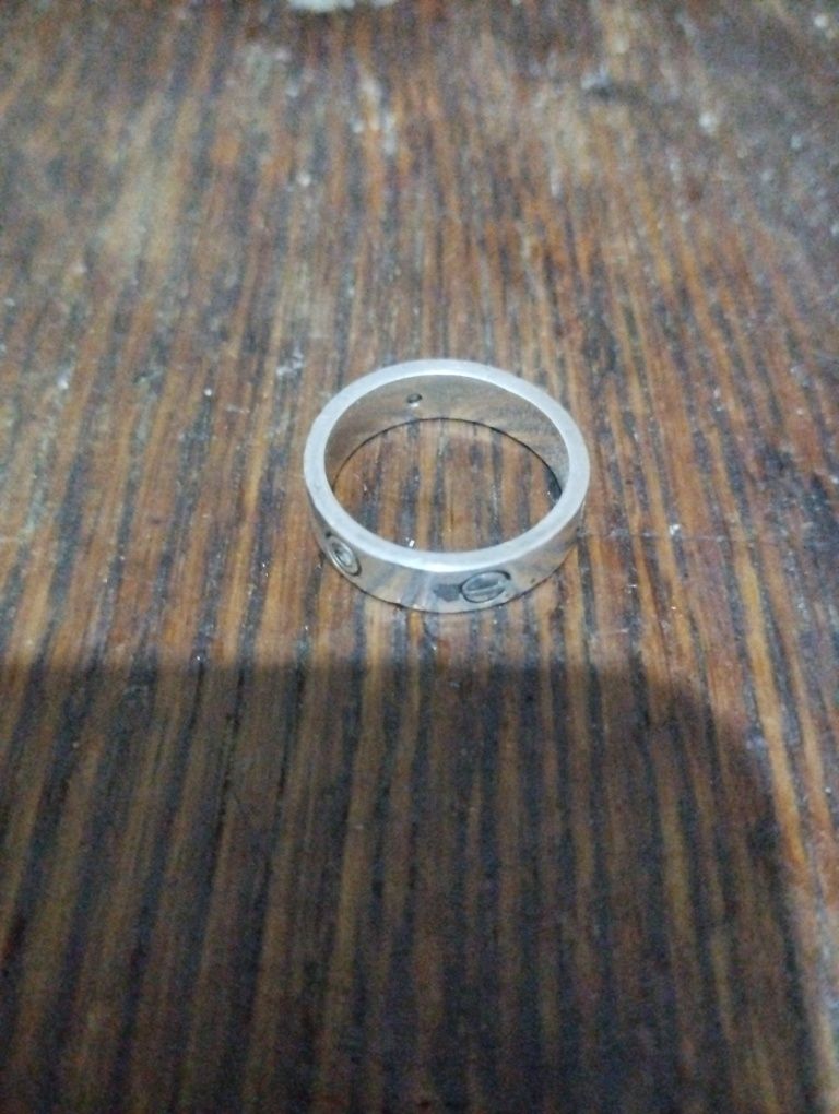 серебряное кольцо