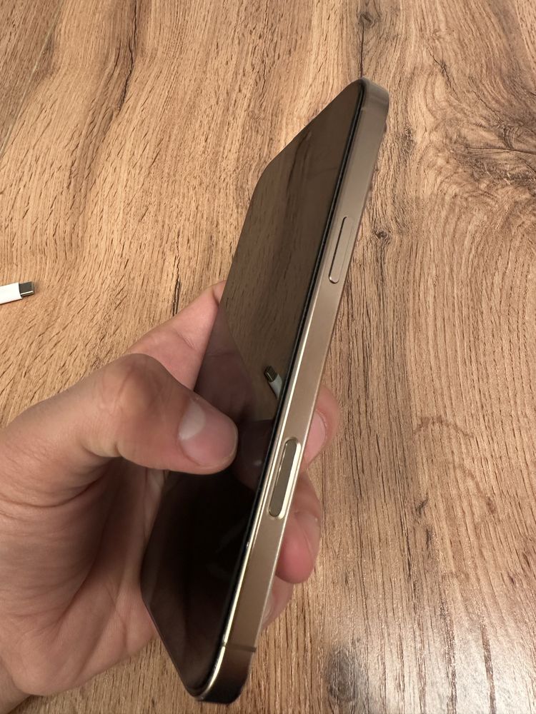 iPhone 16 Pro max 256gb desert titanium