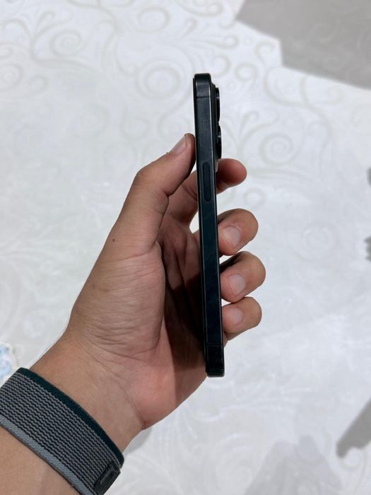 Iphone 15 pro black