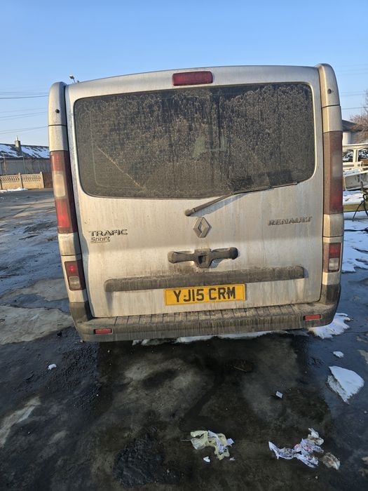 Dezmembrez opel vivaro talento trafic 1.6 2.0 biturbo cutie 8+1 locuri