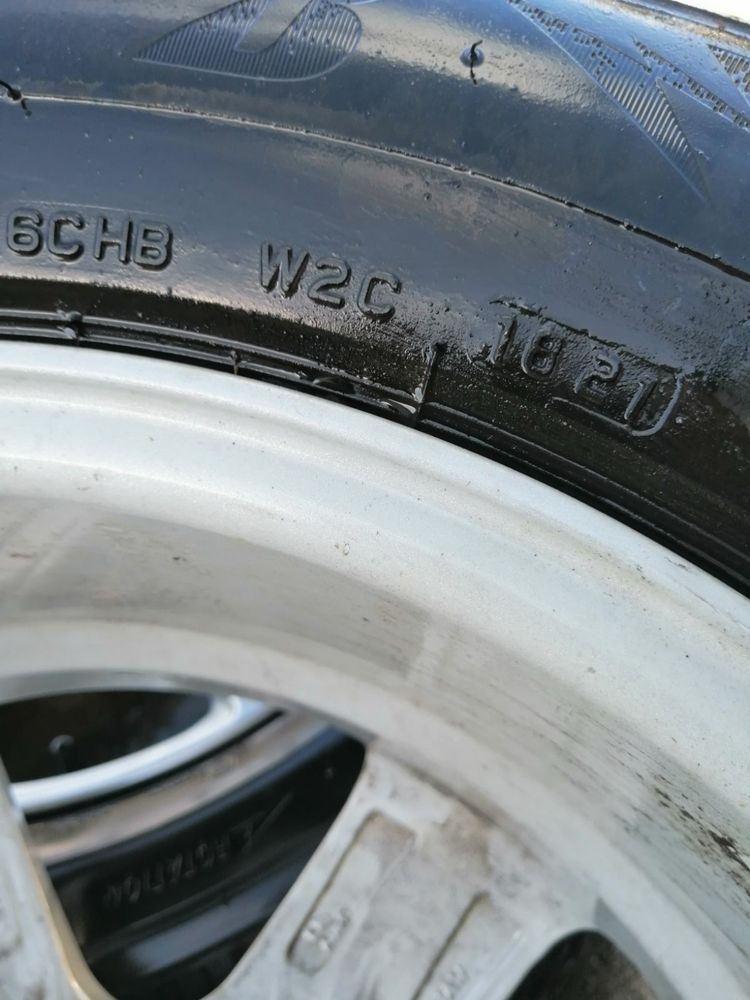 3 бр зимни гуми 215 65 16 Bridgestone