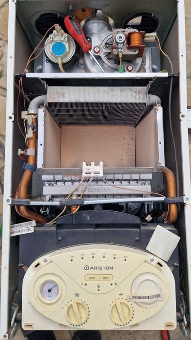 Piese centrale Ariston