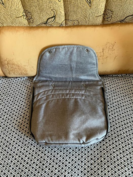 Cărucior 3 in 1 + accesorii Stare excelentă