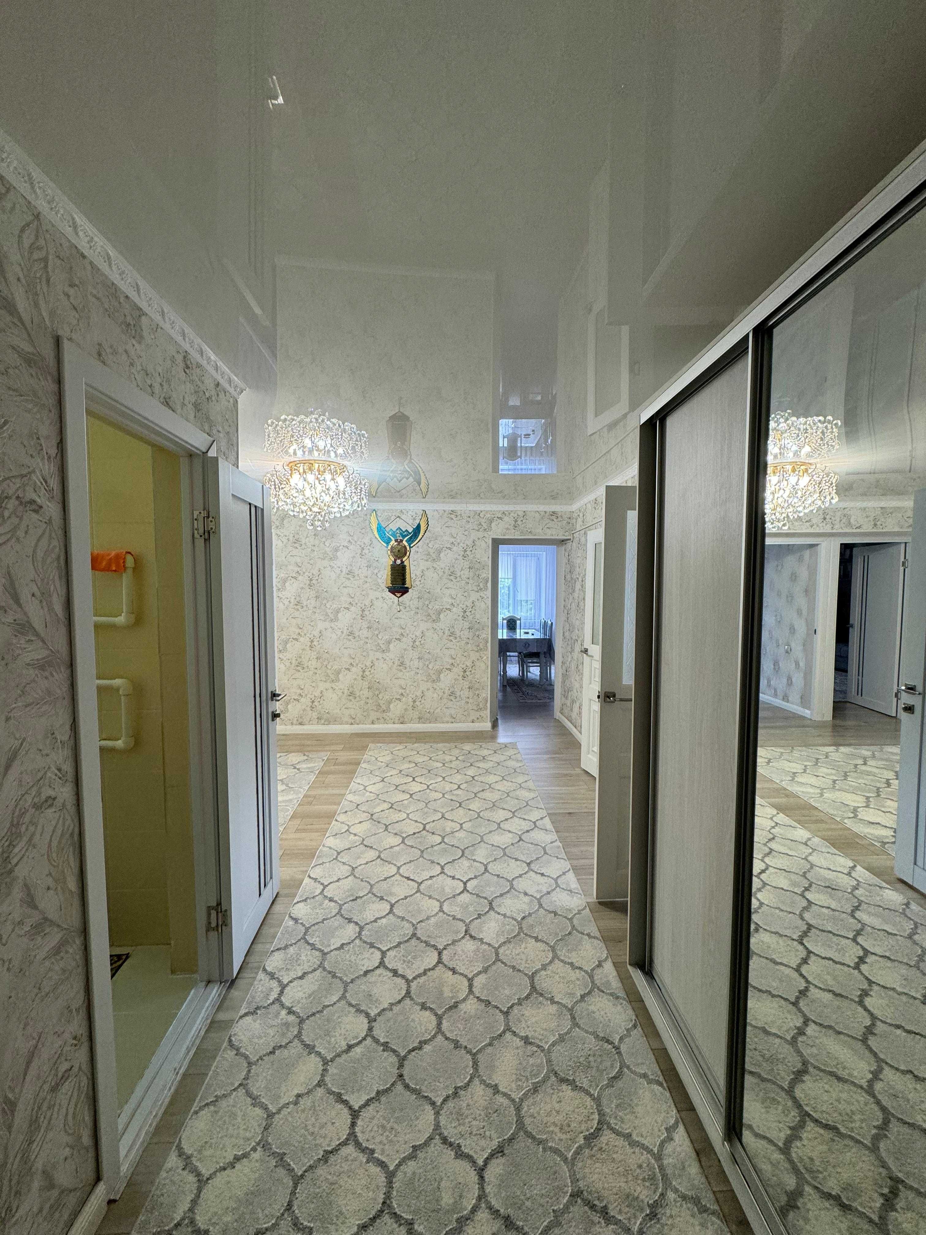 Продам 3 ком ул пл в центре города пр Молдагулова 11