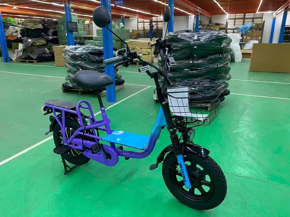 Продам электро велосипед новый для курьеров 2 батареи 60в, 21а, 140 км