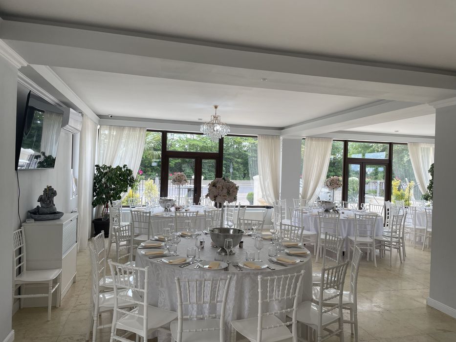 inchiriez vila pentru petreceri, aniversari, cununii, nunti etc.