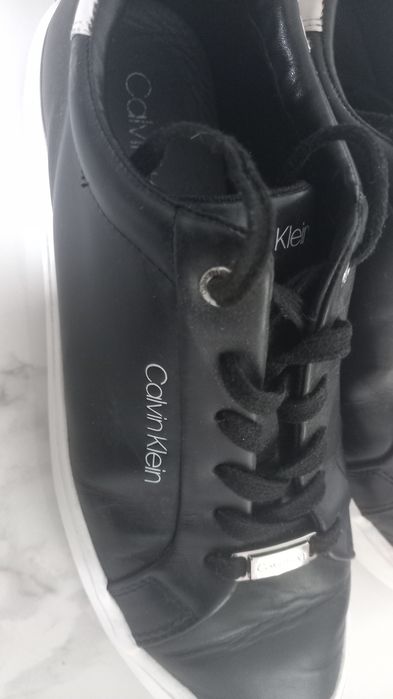 Маратонки calvin klein 40 номер