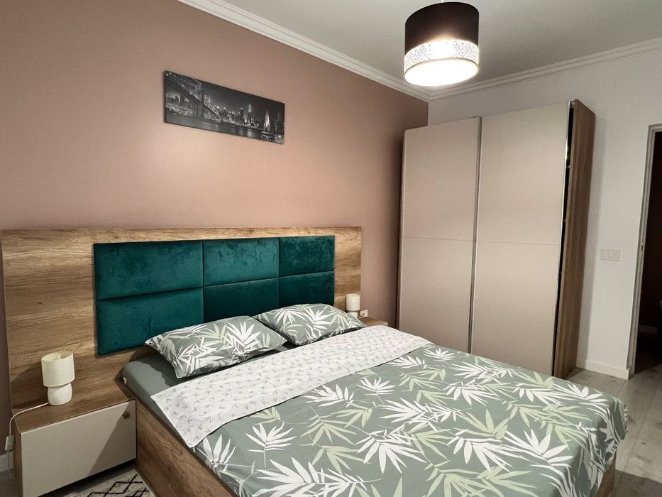 Închiriez apart 2 camere in cart Prima Oneștilor + parcare