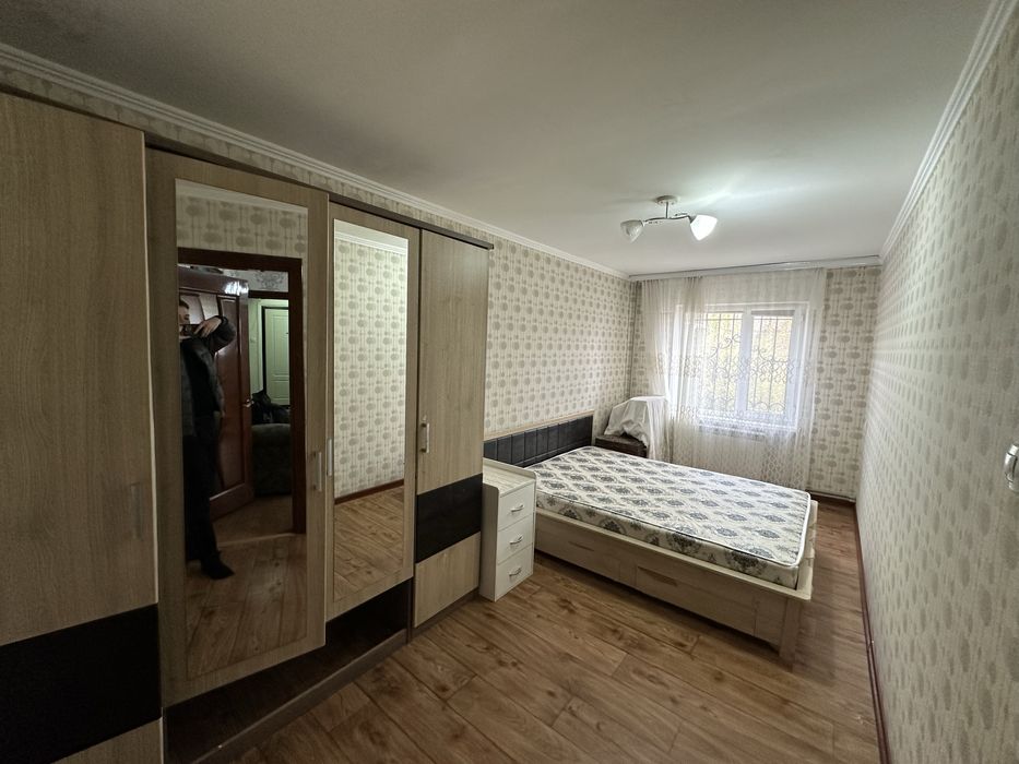 18-мкр 19-дом 4-бөлмелі 1-этаж