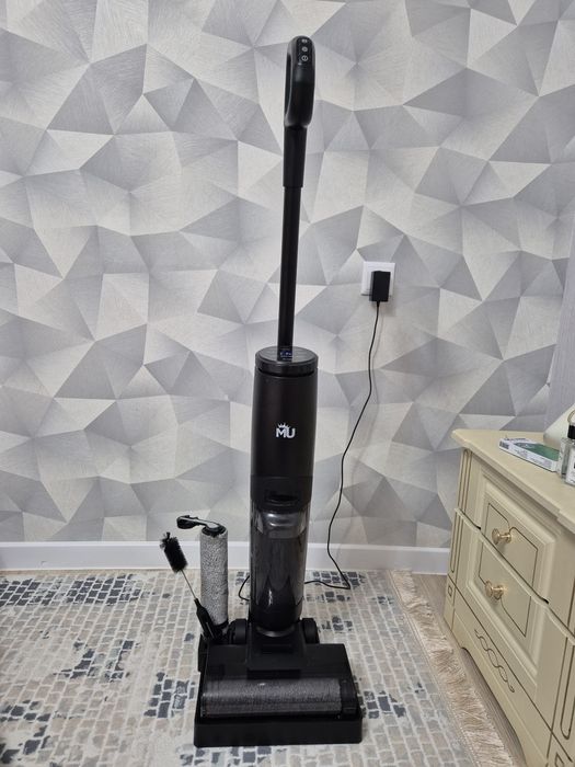 Моющий пылесос    MU