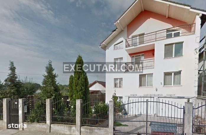 Casa tip BLOC - S+P+2 - 700m² + Teren - 630m², Simeria