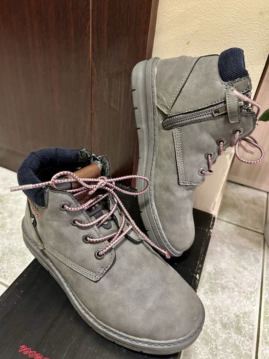 Детски боти Carrera