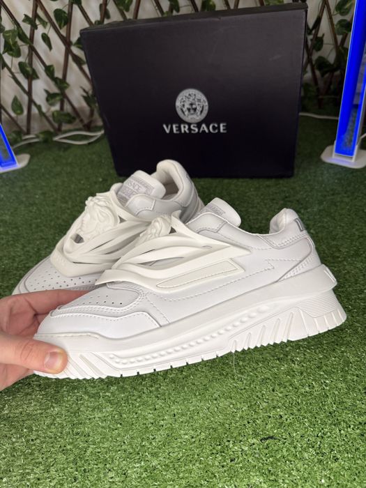 Adidasi Versace Odissea