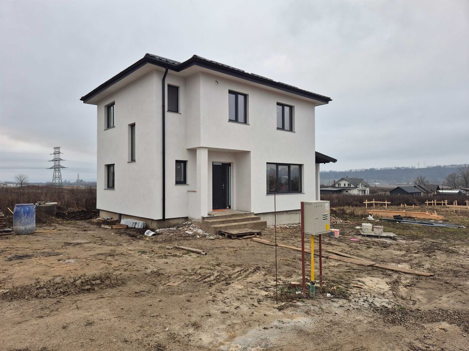 Casă de vanzare Laniste Suceava  Burdujeni