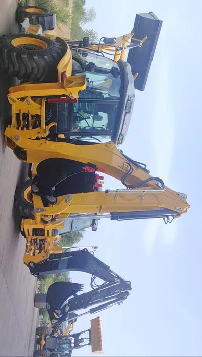 Экскаватор погрузчик.Петушок.Ковш 2,5тонн.$26,500