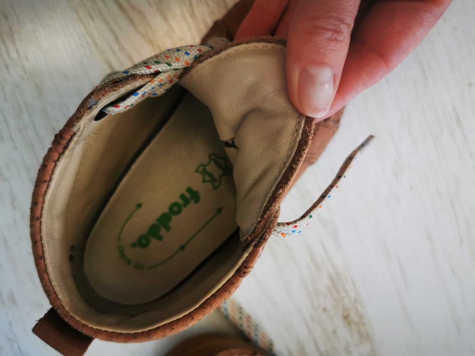 Ghete Froddo, marimea 22