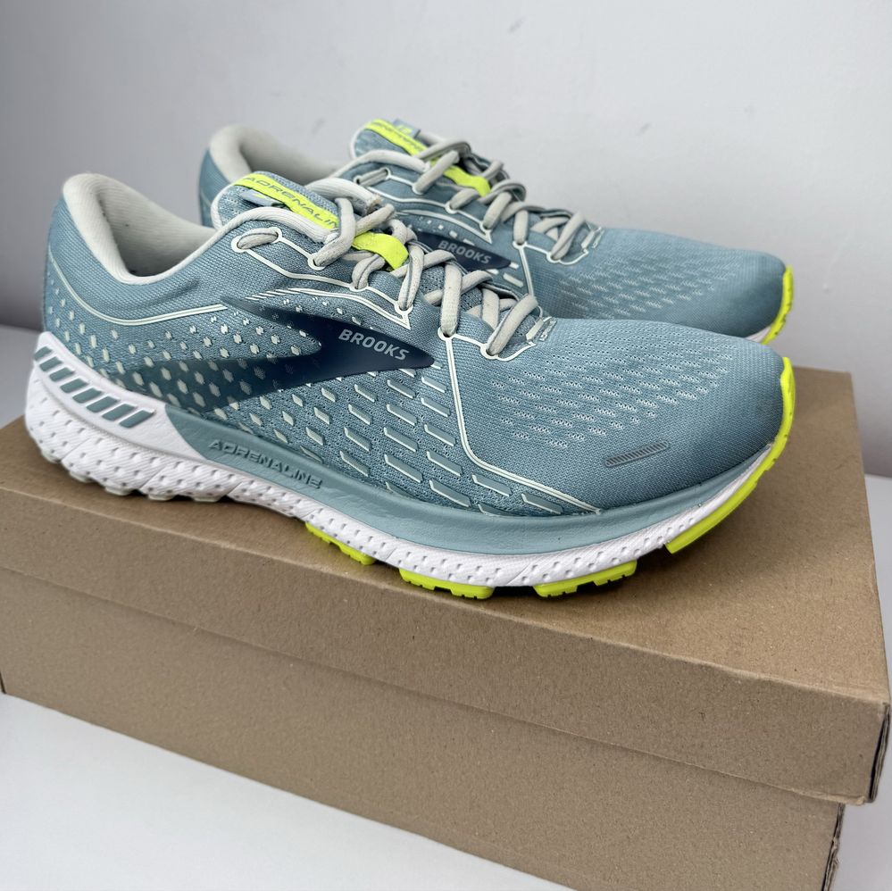 Brooks Adrenaline  (41) , 26.5см. Маратонки за Бягане
