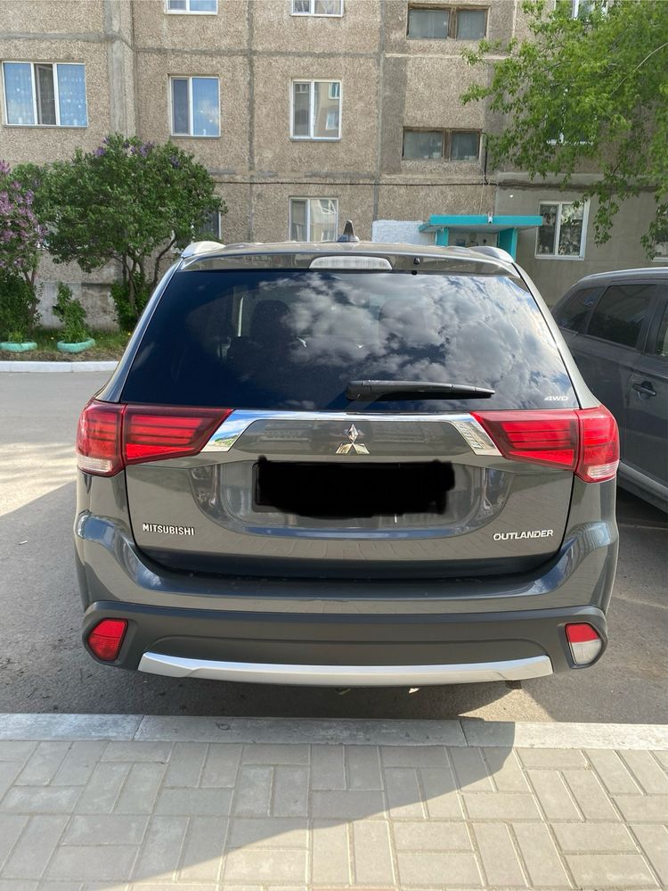 Mitsubishi Outlander 3 2020 года