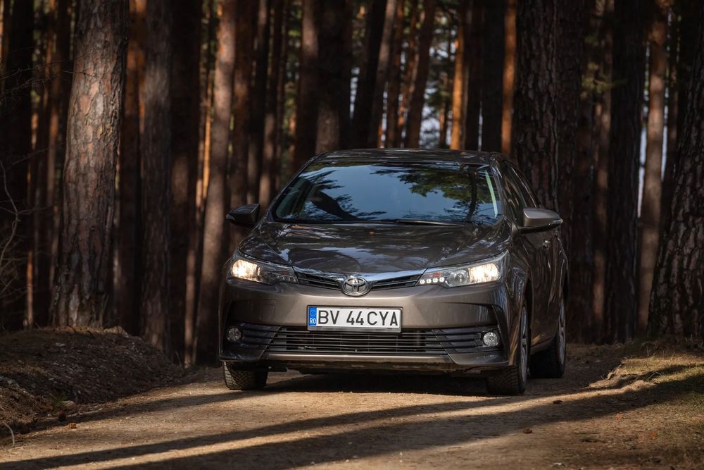 Toyota Corolla Toyota Corolla 1.6 Benzină