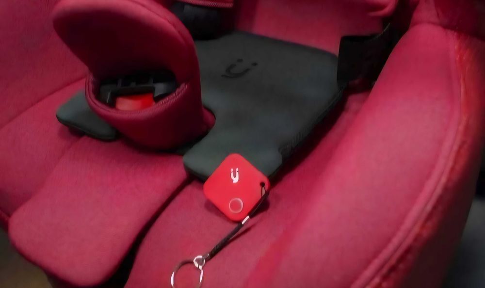 Dispozitiv anti pierdere / localizare pentru copii cu tracker  MYMI