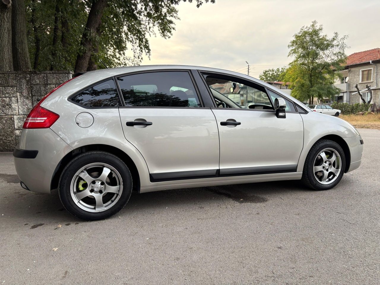 Citroen c4       .