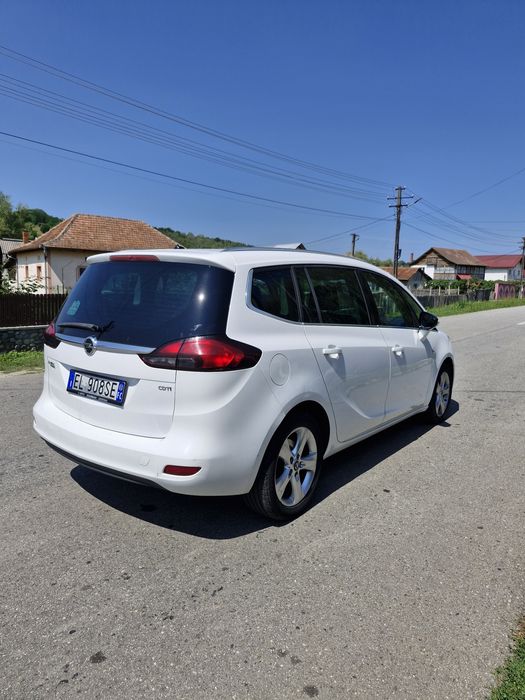 Oper Zafira Tourer