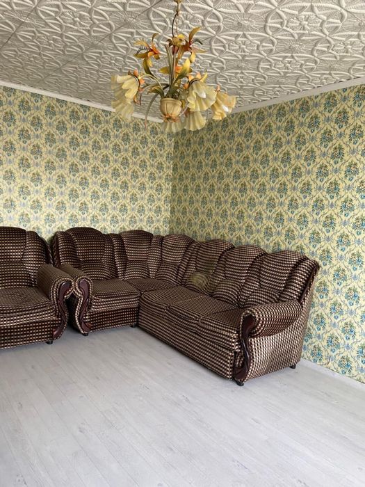 Отдам диван  бесплатно